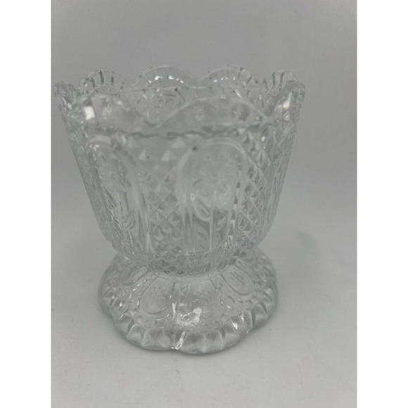 Vintage Avon Fostoria Floral Clear Glass Scalloped Edges Footed Candle Holder - Picture 1 of 9